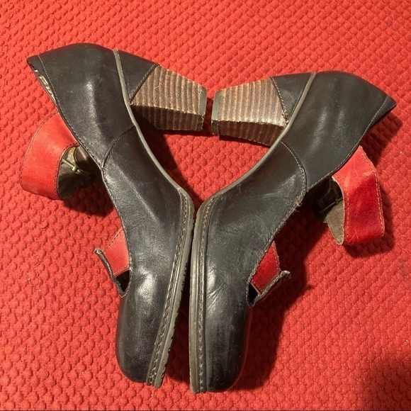 L’ARTISTE Sz 38 Spring Step Black  Red Accent Heeled Shoes Hook & Loop Closure - Picture 4 of 8